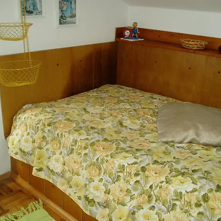 Mira Starigrad Paklenica