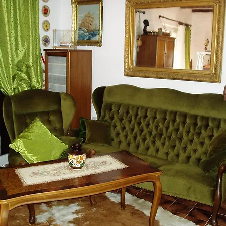 Villa Mira *